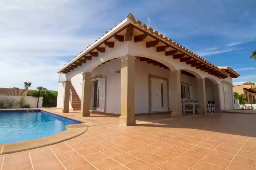 Holiday rentals in Es bon patro, Son Serra de Marina