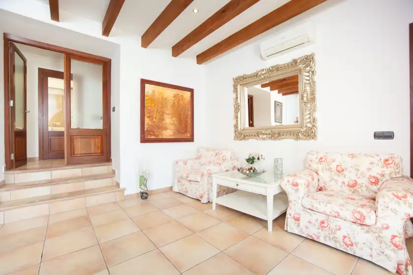 Holiday rentals in Can rasca vuit, Caimari