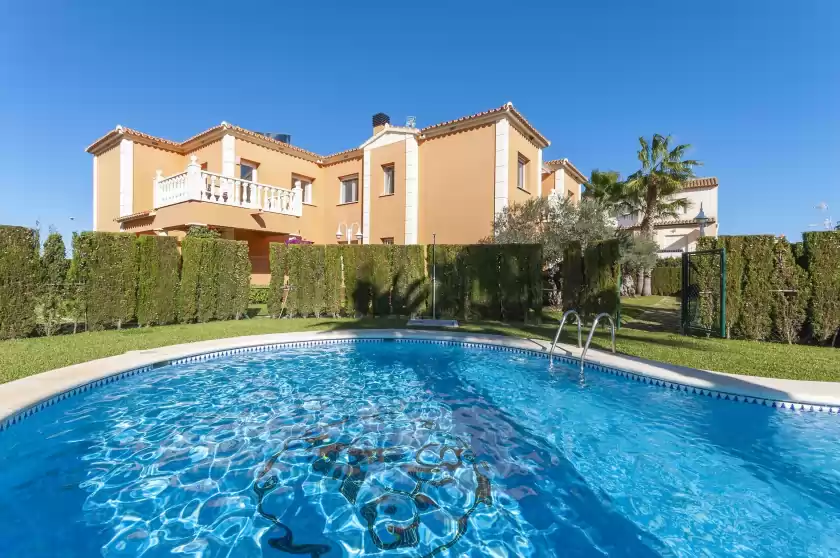 Holiday rentals in Olivar del vedat