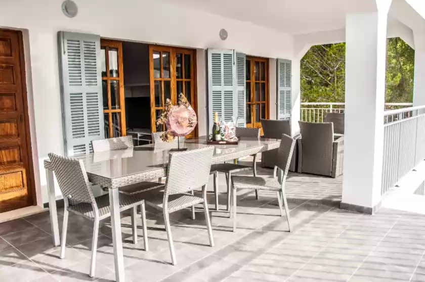 Holiday rentals in Son serra