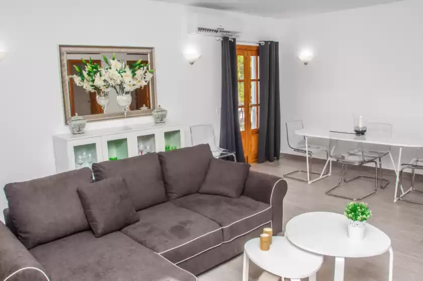 Holiday rentals in Son serra, Son Serra de Marina