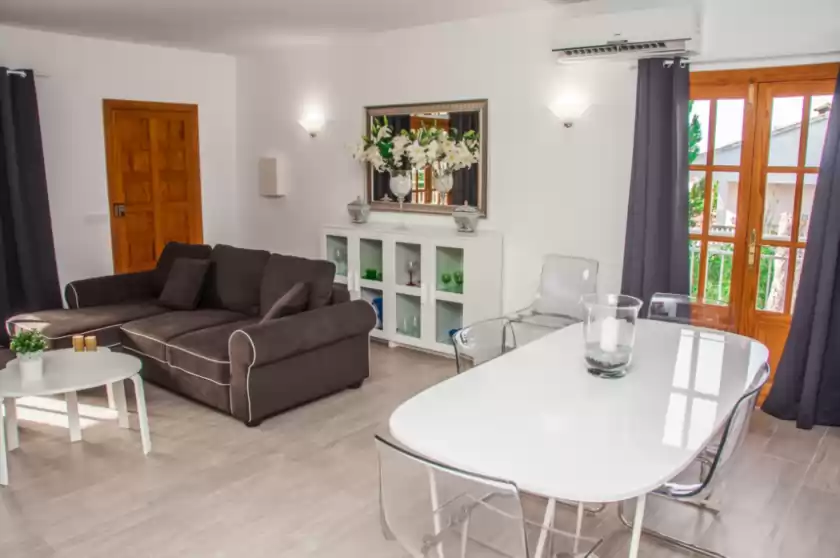 Holiday rentals in Son serra, Son Serra de Marina