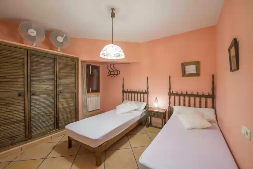 Holiday rentals in Ses plenetes, Portocolom