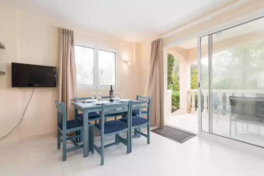 Holiday rentals in Oro del mar iv apartamento o2, Canyamel
