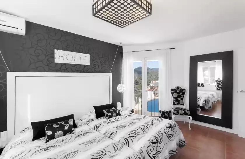 Holiday rentals in Casa luisa, Pedreguer