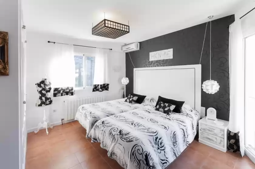 Holiday rentals in Casa luisa, Pedreguer