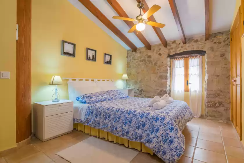 Holiday rentals in Ca na borrasa, Caimari