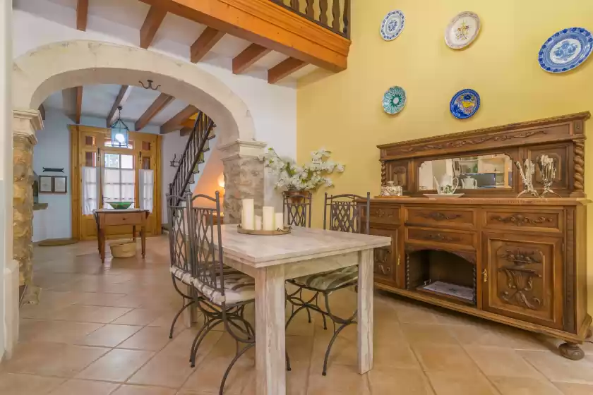 Holiday rentals in Ca na borrasa, Caimari