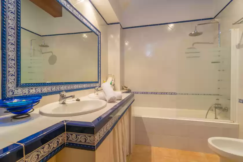 Holiday rentals in Ca na borrasa, Caimari
