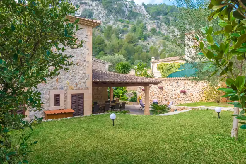 Holiday rentals in Ca na borrasa, Caimari