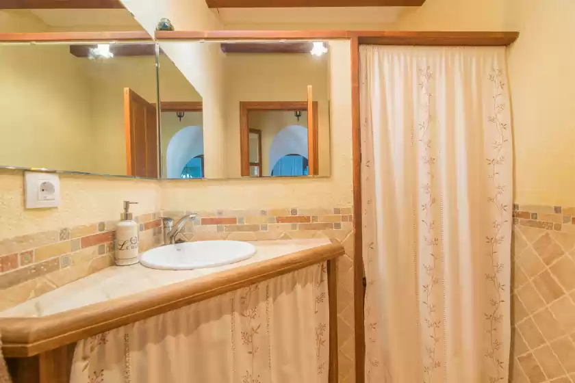Holiday rentals in Ca na borrasa, Caimari