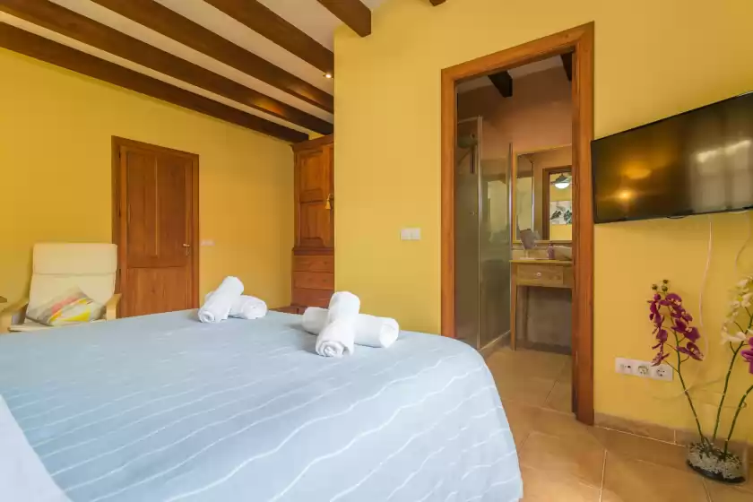 Holiday rentals in Ca na borrasa, Caimari