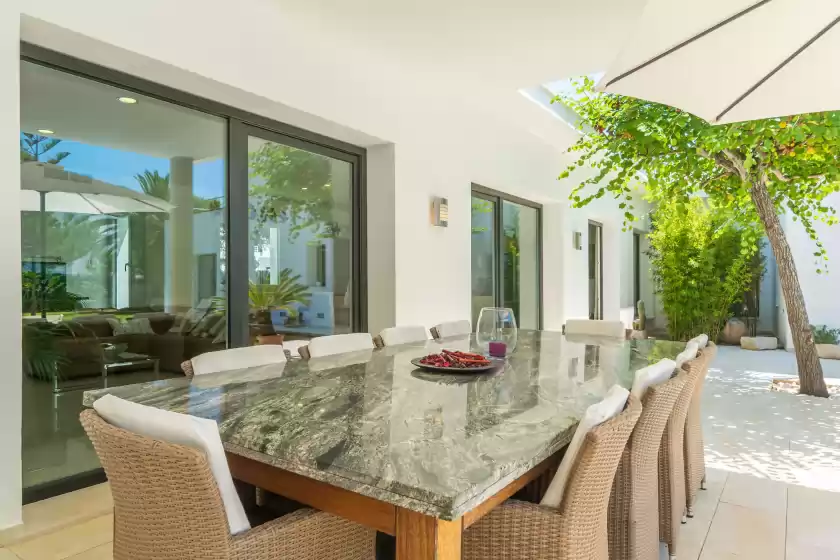 Holiday rentals in Mon obert, Cala Ferrera