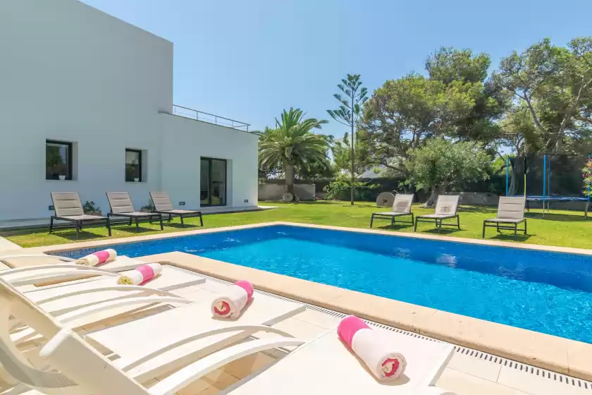 Holiday rentals in Mon obert, Cala Ferrera