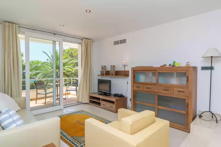 Holiday rentals in Mon obert, Cala Ferrera