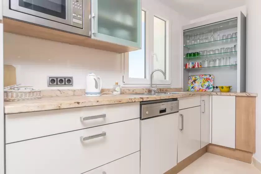 Holiday rentals in Mon obert, Cala Ferrera