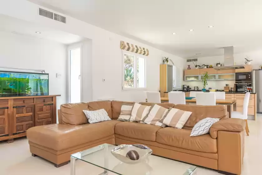 Holiday rentals in Mon obert, Cala Ferrera