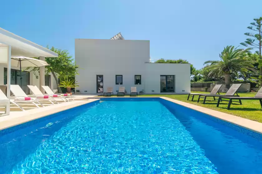 Holiday rentals in Mon obert, Cala Ferrera