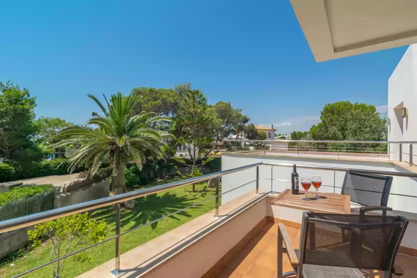 Holiday rentals in Mon obert, Cala Ferrera