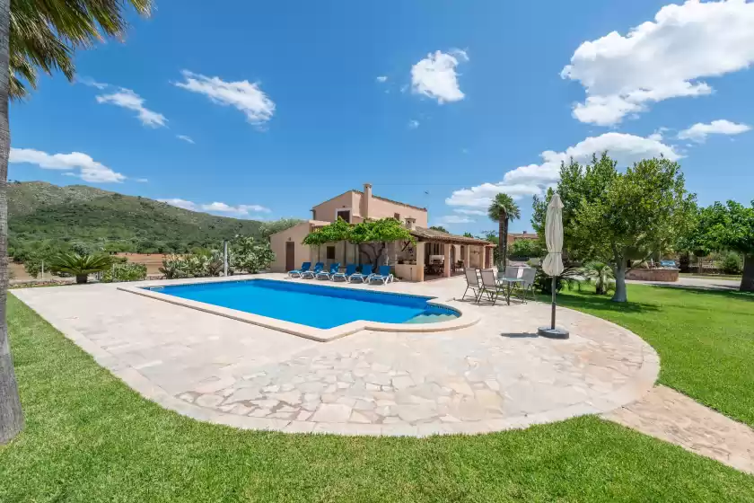 Holiday rentals in Na mayans-casa gran