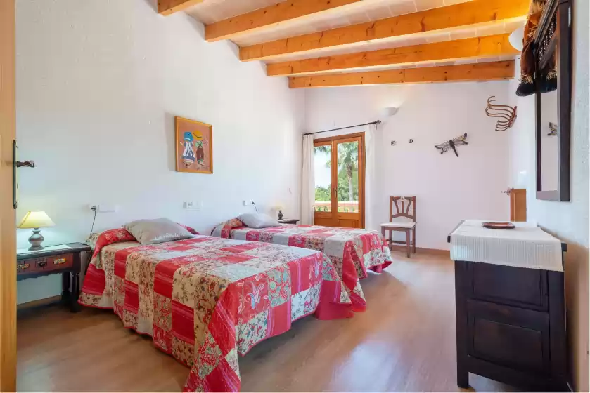 Holiday rentals in Na mayans-casa gran, Capdepera