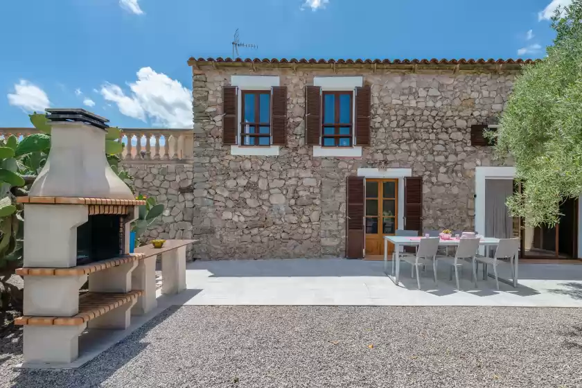 Holiday rentals in Na mayans-casa gran, Capdepera