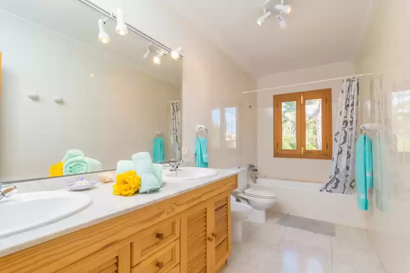 Holiday rentals in Villa ginebro, Port de Pollença