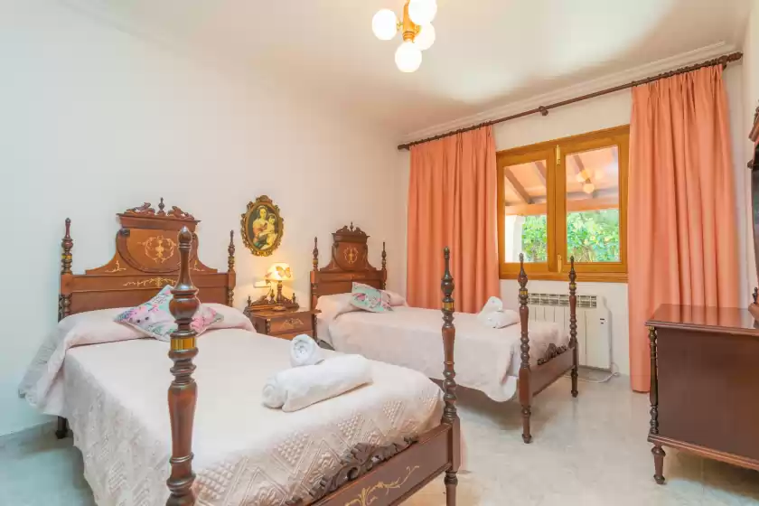 Holiday rentals in Villa ginebro, Port de Pollença