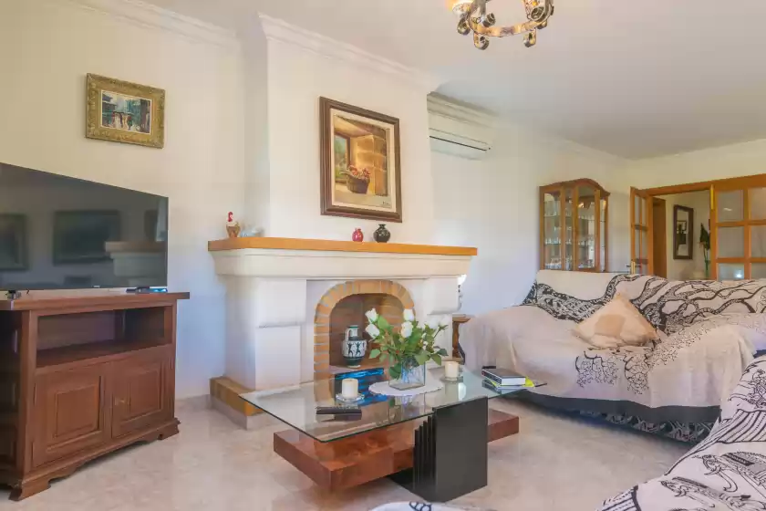 Holiday rentals in Villa ginebro, Port de Pollença