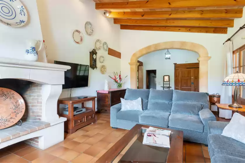 Holiday rentals in Ca na marga, el Vilà