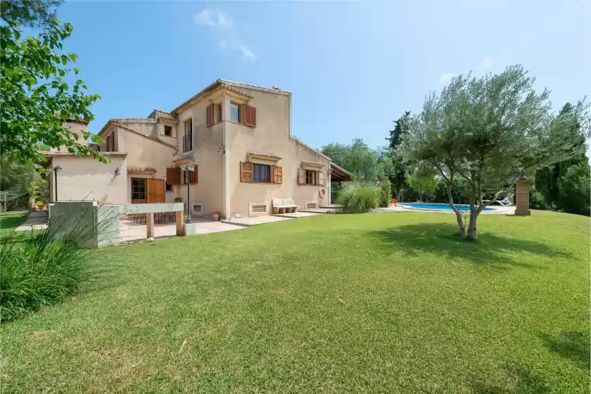 Holiday rentals in Ca na marga, el Vilà