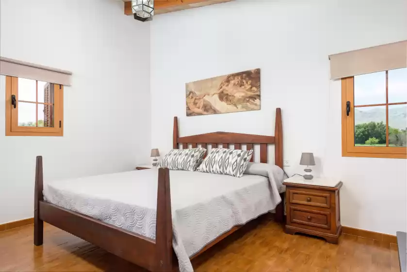 Holiday rentals in Ca na marga, el Vilà