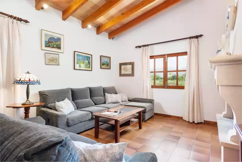 Holiday rentals in Ca na marga, el Vilà