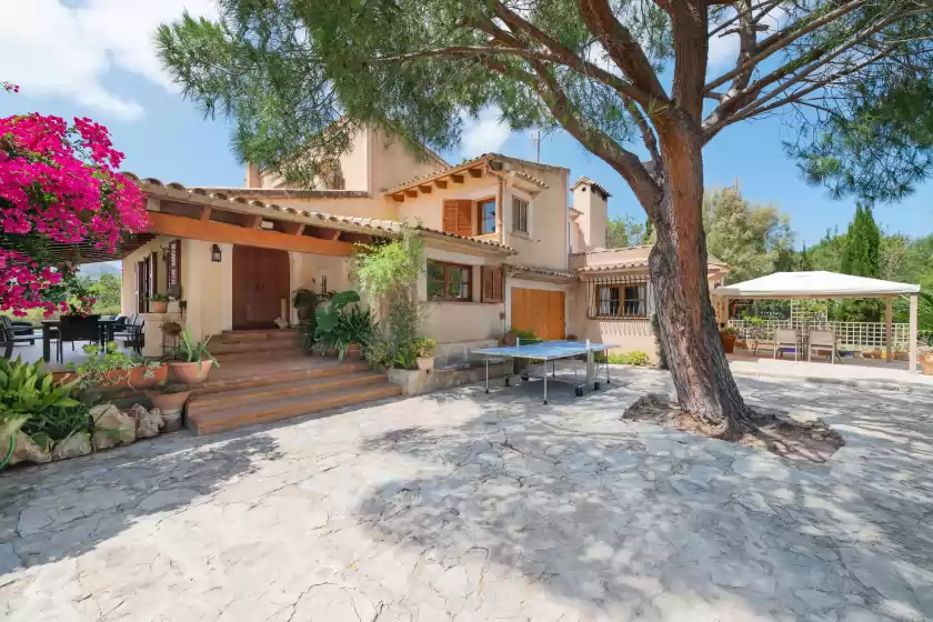 Holiday rentals in Ca na marga, el Vilà