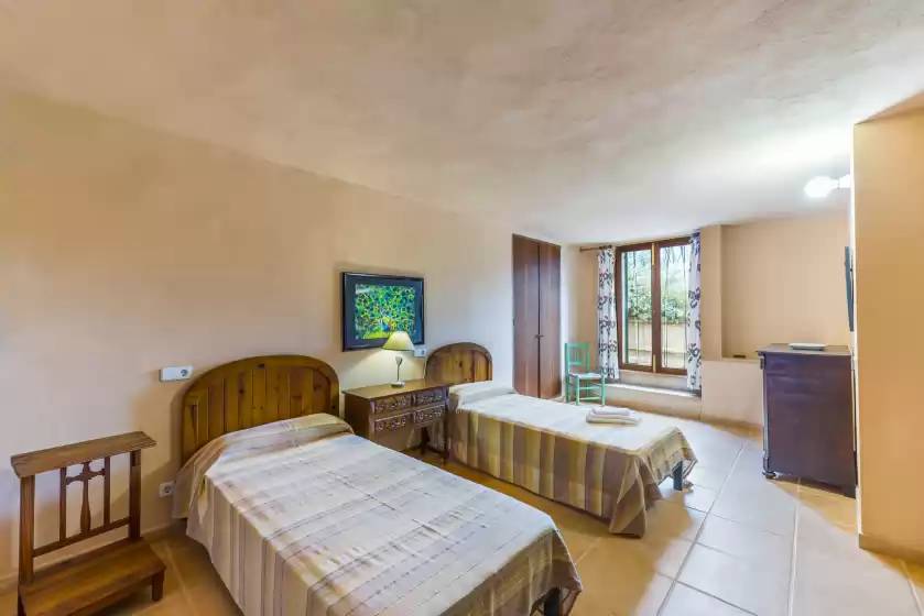 Holiday rentals in Ses vacances, Campos