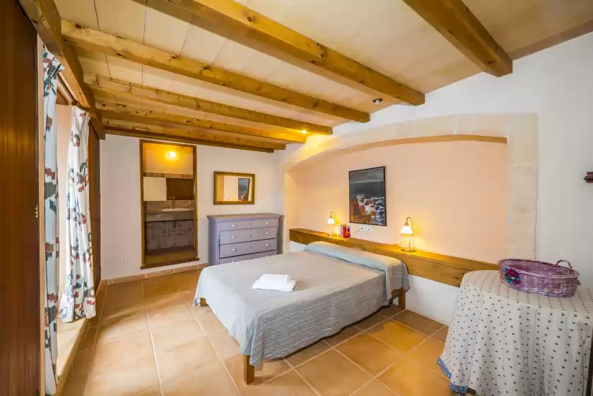 Holiday rentals in Ses vacances, Campos