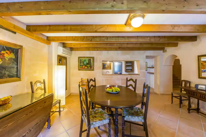 Holiday rentals in Ses vacances, Campos