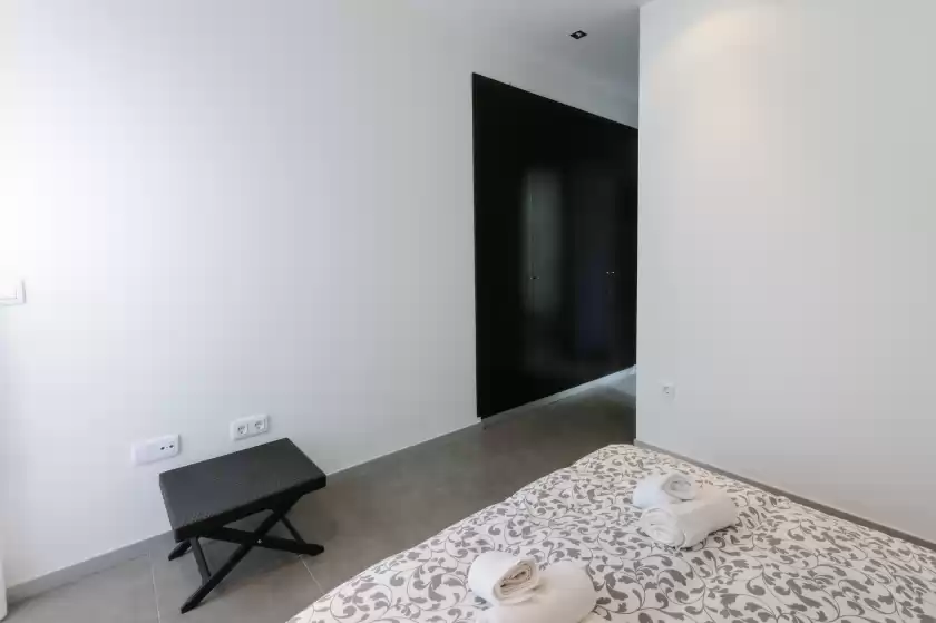 Holiday rentals in Atardecer, Cap-Blanc