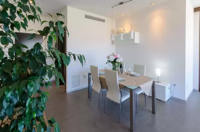 Holiday rentals in Atardecer, Cap-Blanc