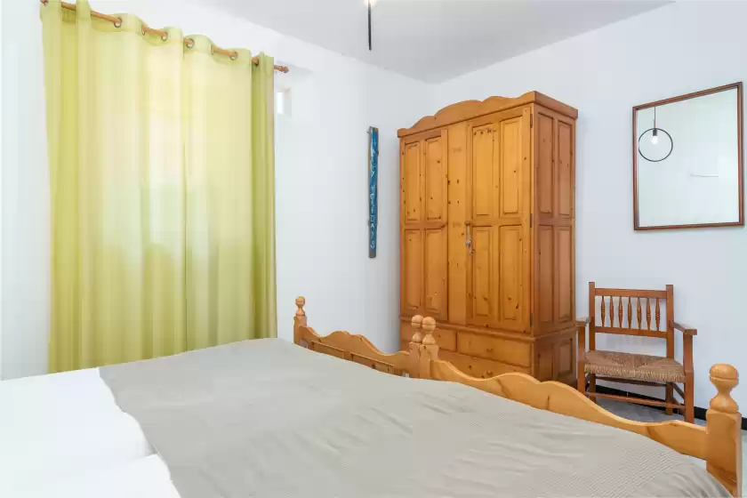 Holiday rentals in Cas pago, Cas Concos