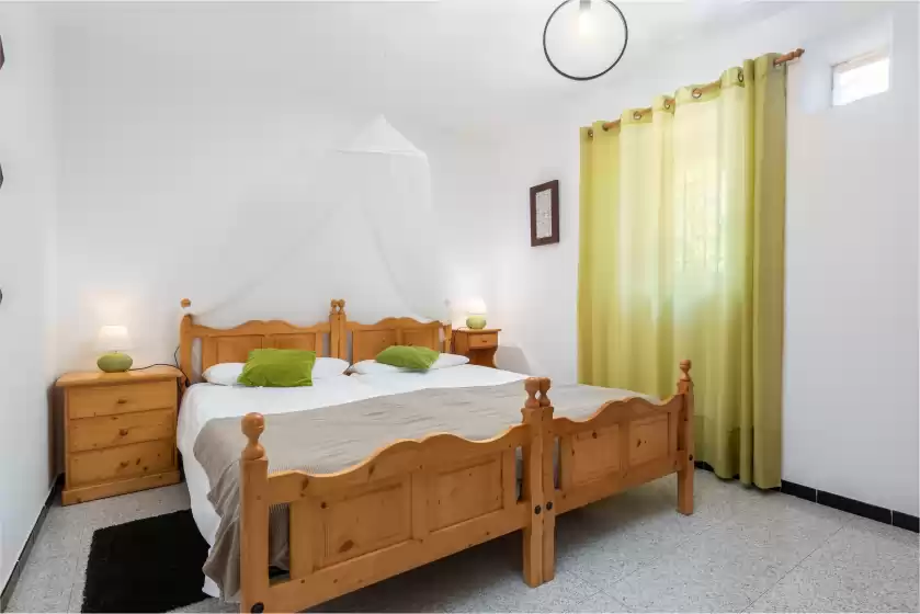 Holiday rentals in Cas pago, Cas Concos