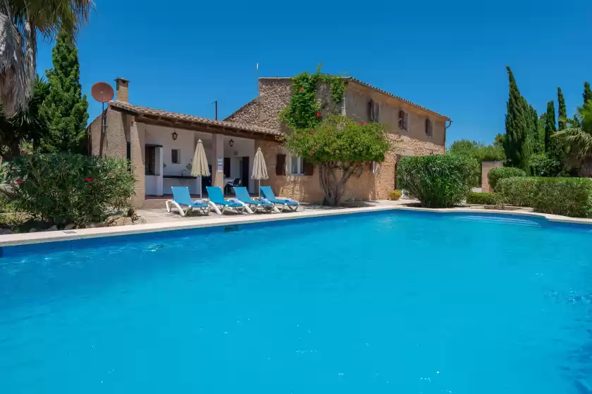 Holiday rentals in Cas pago, Cas Concos