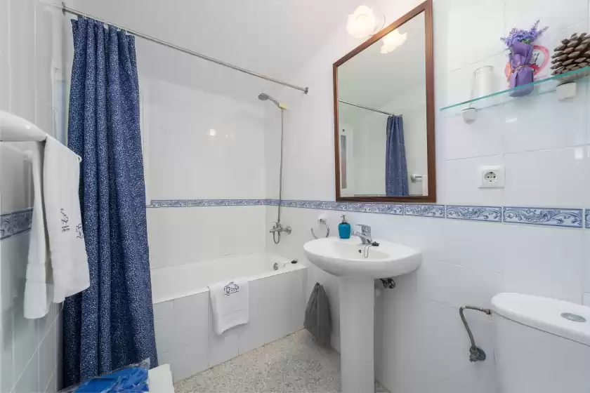 Holiday rentals in Cas pago, Cas Concos