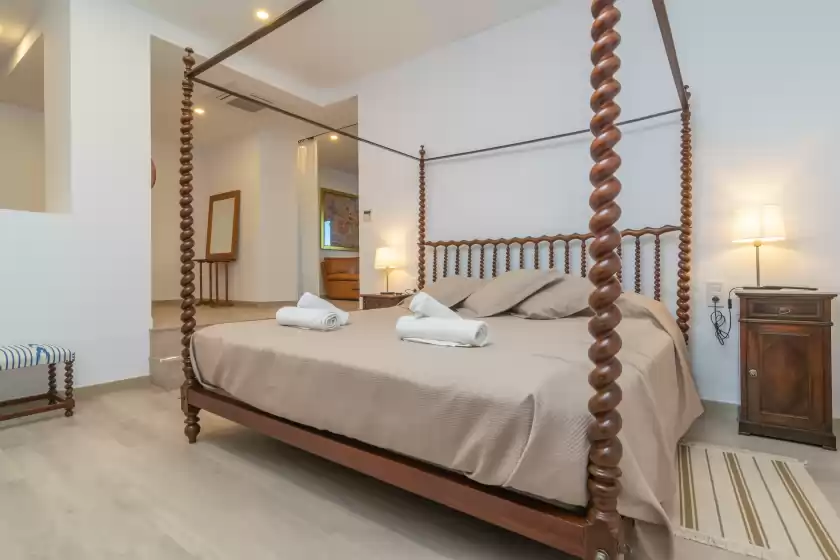 Holiday rentals in Son ferrer, Sant Jordi