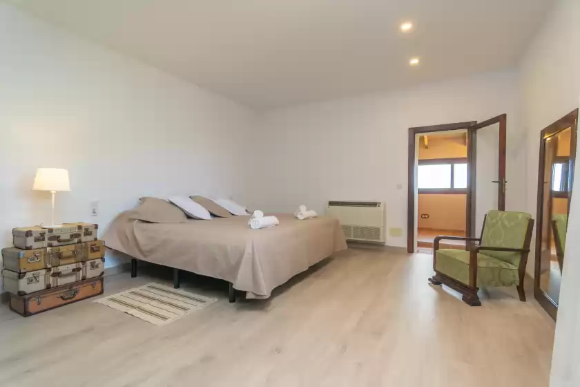 Holiday rentals in Son ferrer, Sant Jordi