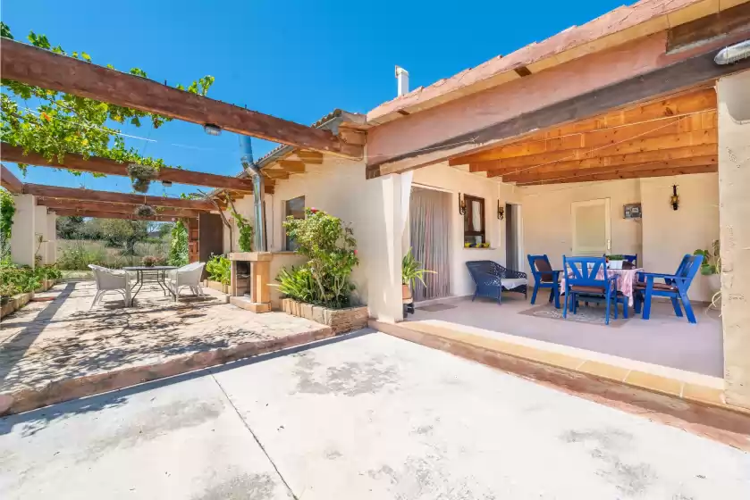 Holiday rentals in El reboster (carboneras), Maria de la Salut