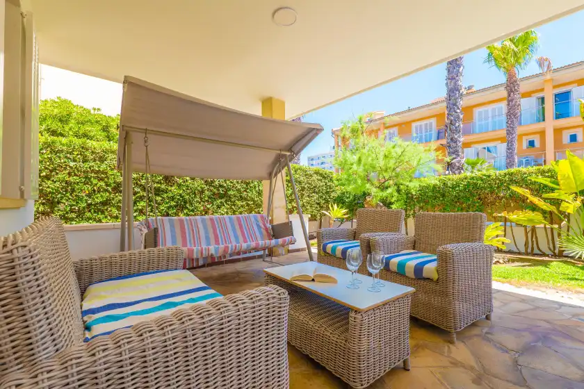 Holiday rentals in Estrel, Can Picafort