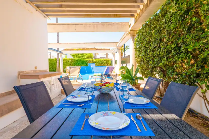 Holiday rentals in Estrel, Can Picafort