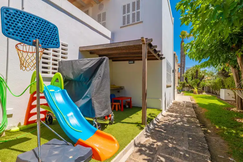 Holiday rentals in Estrel, Can Picafort