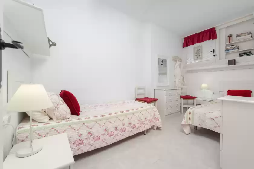 Holiday rentals in Apartamento 15 edificio canopus, Port d'Alcúdia